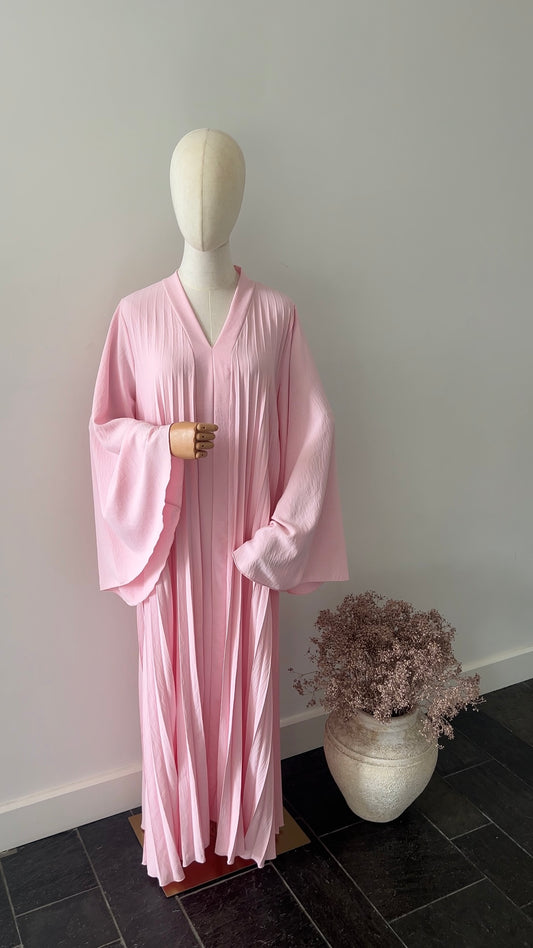 PLEATED DRESS BABY PINK