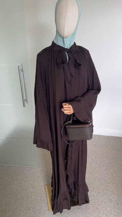 AIRY RUFFLE DRESS DARK BROWN