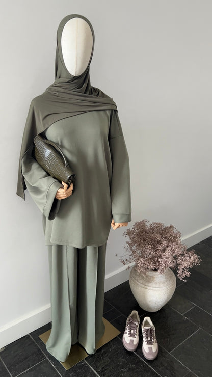 ESSENTIAL SET KHAKI