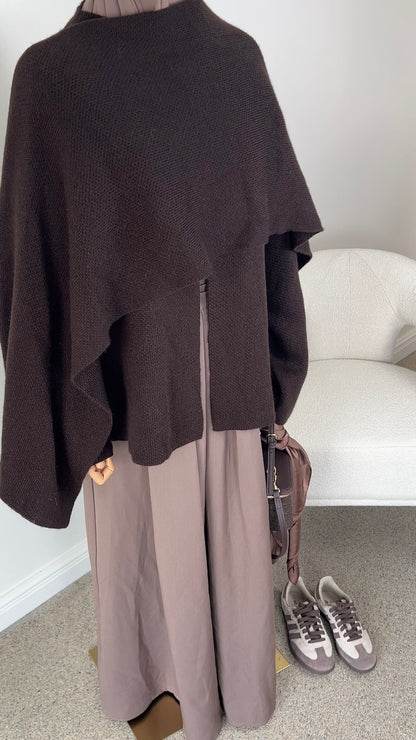 KNIT SCARF PONCHO DARK BROWN