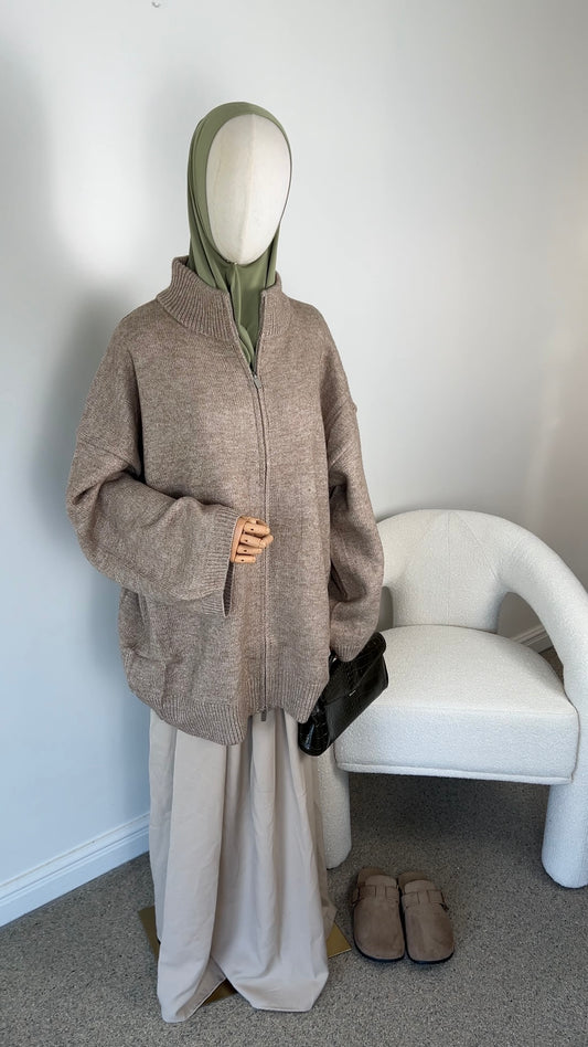 OVERSIZED KNIT ZIPPER DARK BEIGE