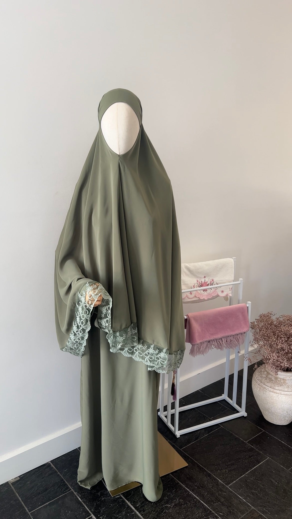 LACE KHIMAR SET GREEN
