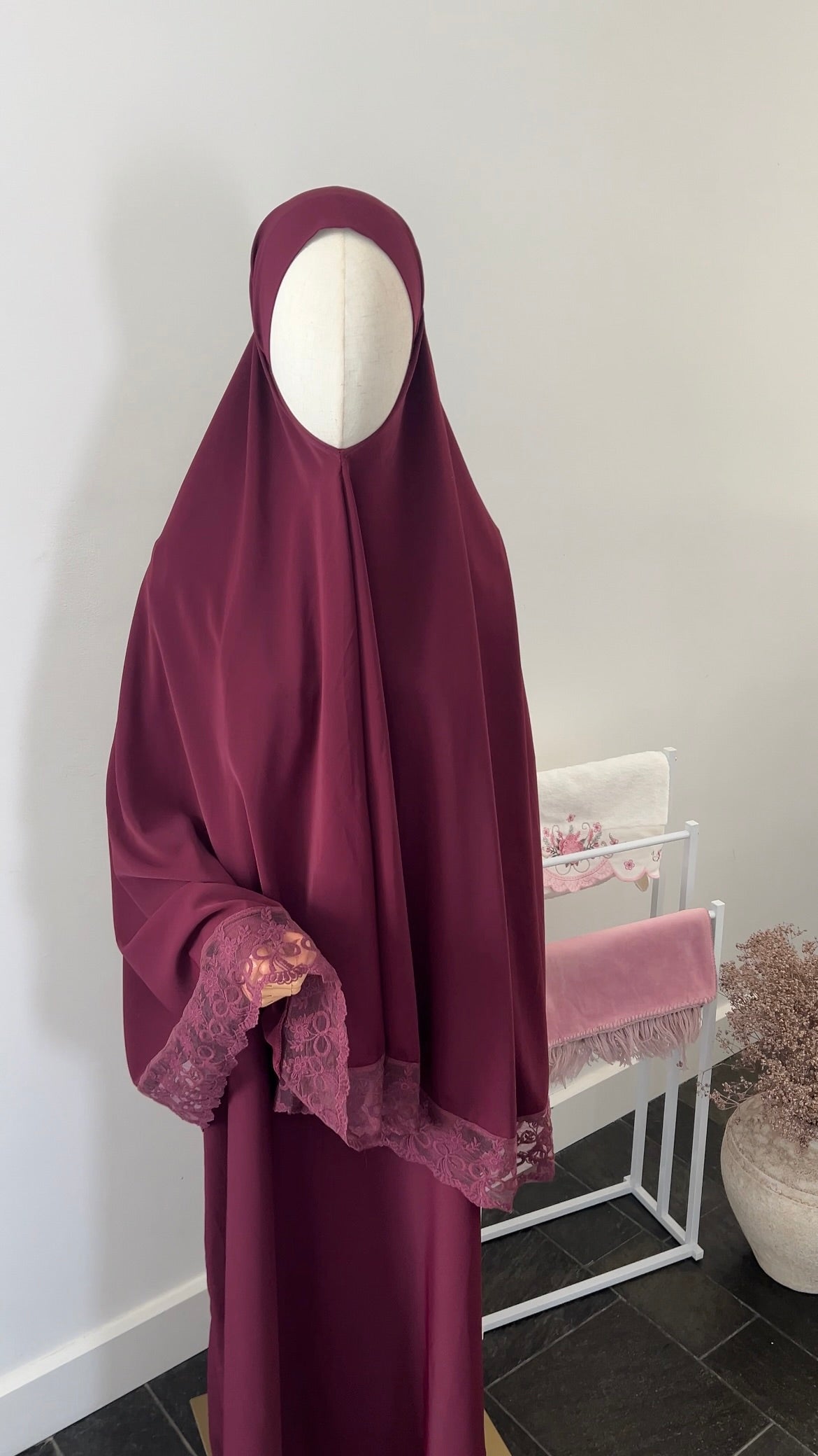 LACE KHIMAR SET BORDEAUX