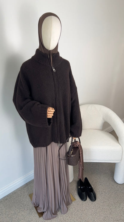 FLUFFY KNIT ZIPPER DARK BROWN