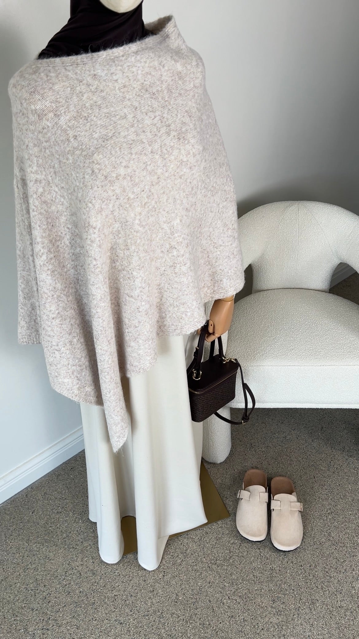 KNIT PONCHO BEIGE (RESTOCKING SOON)
