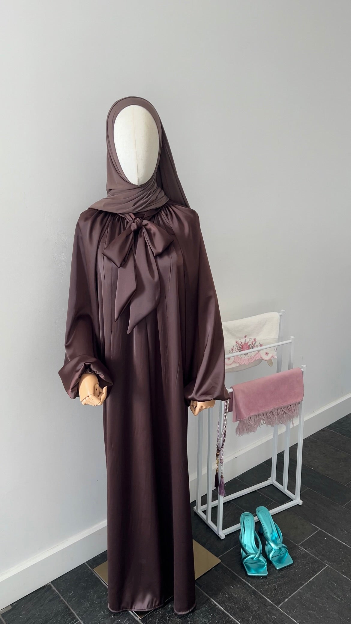 SATIN BOW TIE DRESS BROWN