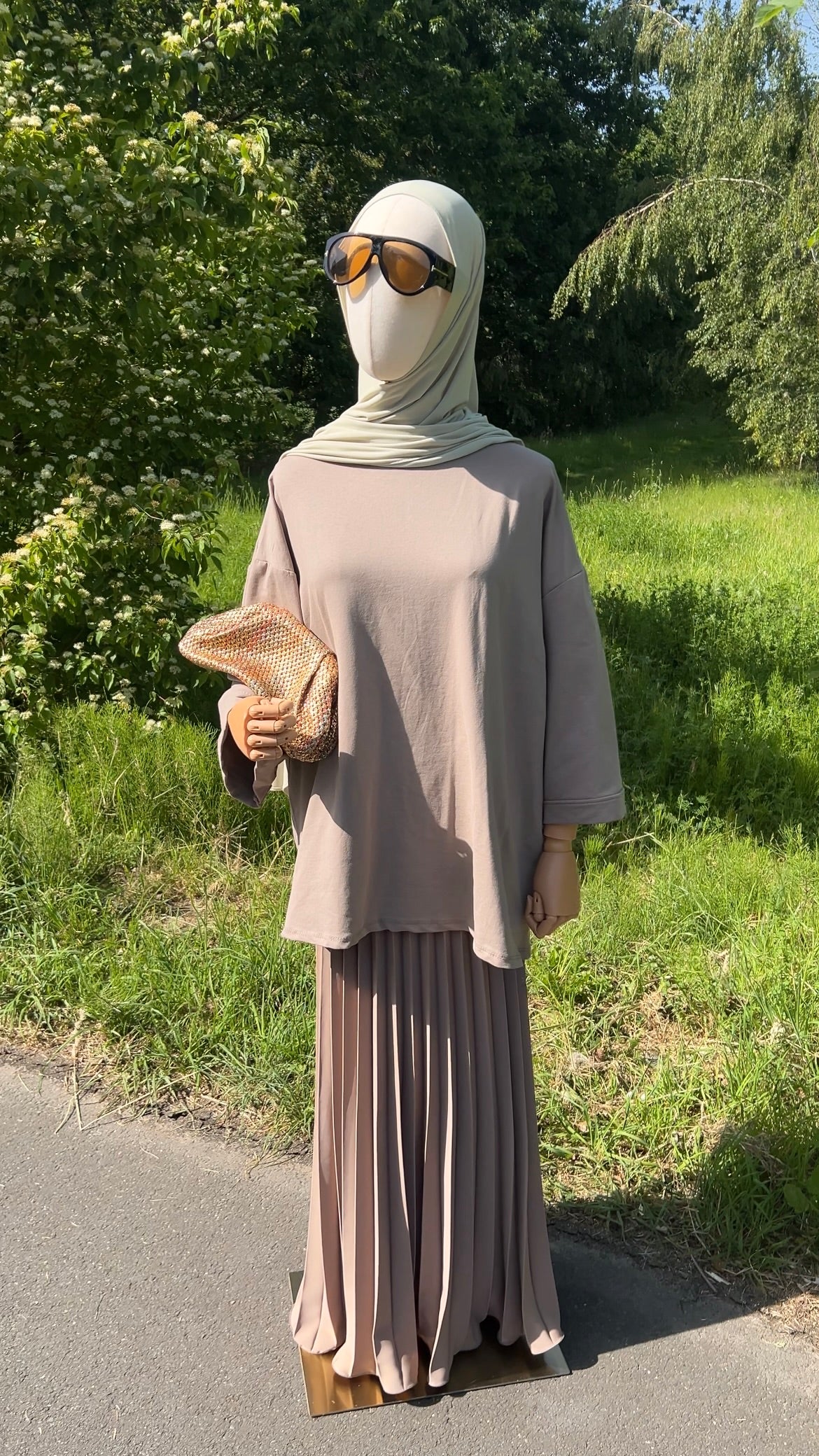 PLISSÉ SKIRT TAUPE