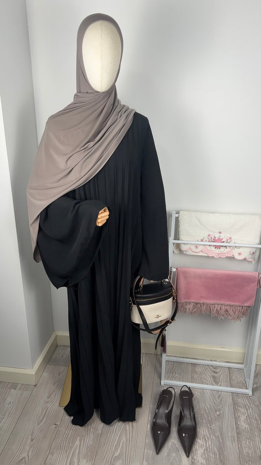 BLACK PLEATED DRESS