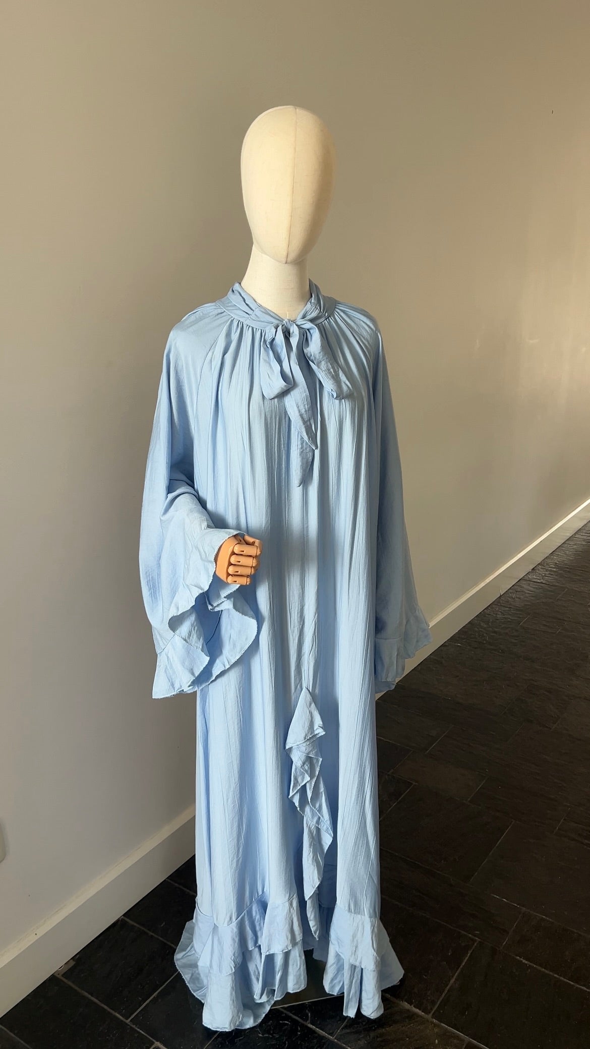 AIRY RUFFLE DRESS BLUE