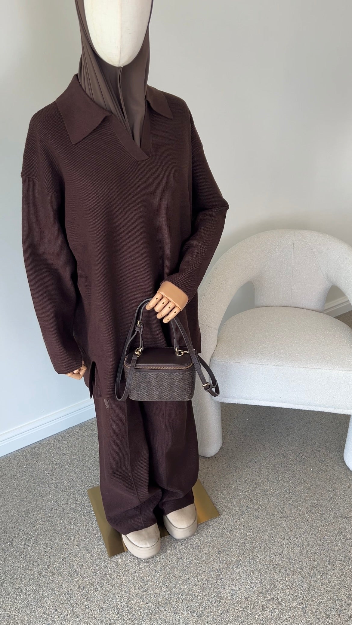 V-NECK SEAM KNIT SET BROWN
