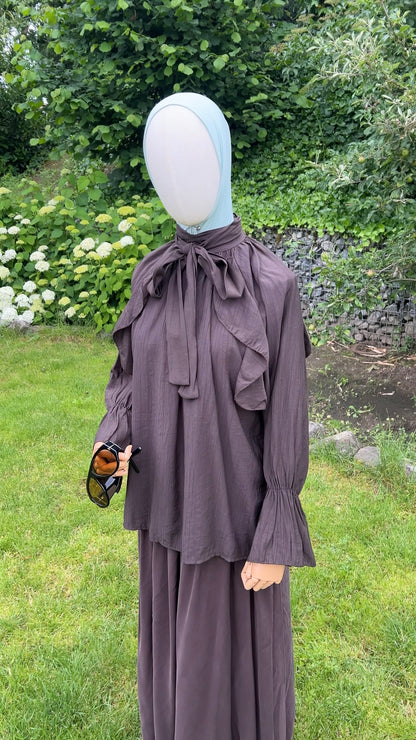 AIRY RUFFLE TOP DARK BROWN