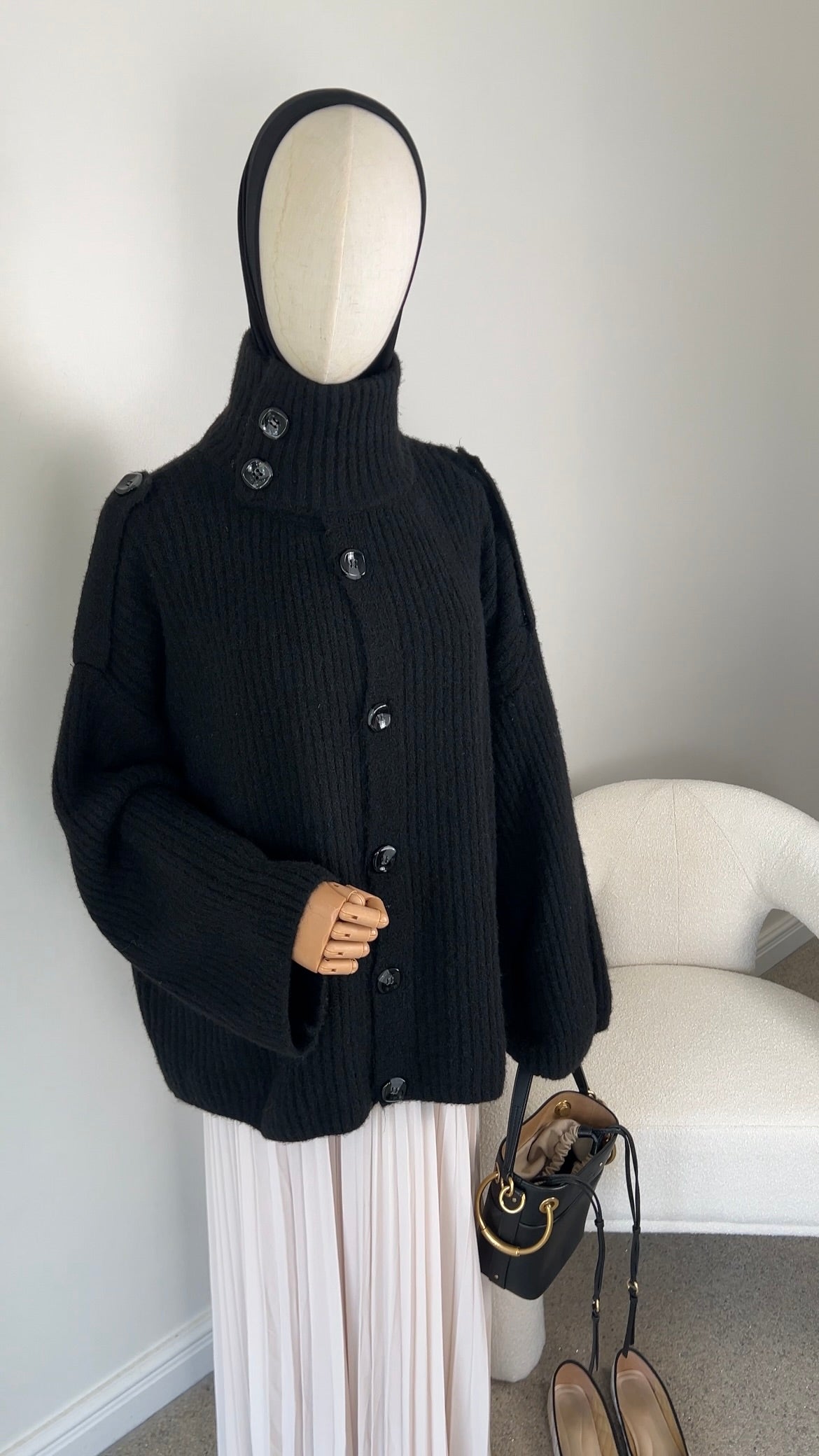 BUTTON KNIT CARDIGAN BLACK
