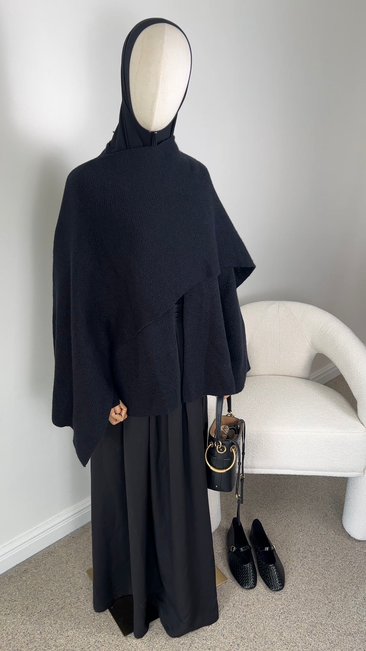 KNIT SCARF PONCHO BLACK