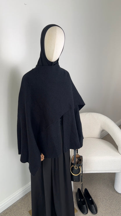 KNIT SCARF PONCHO BLACK