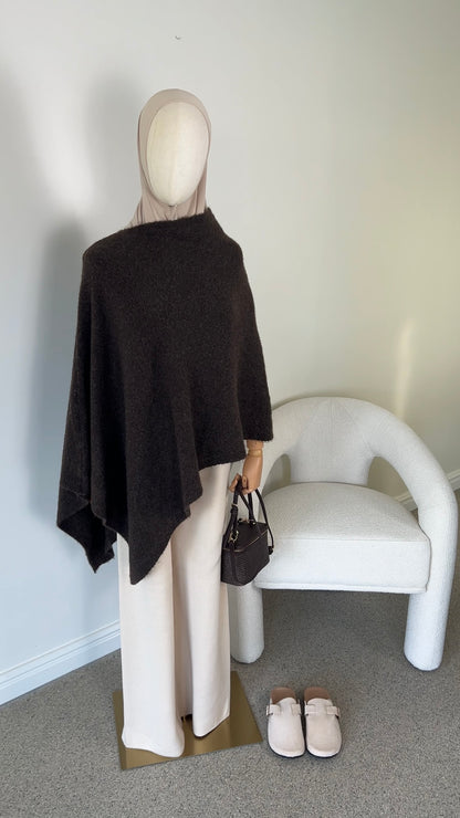 KNIT PONCHO DARK BROWN (RESTOCKING SOON)