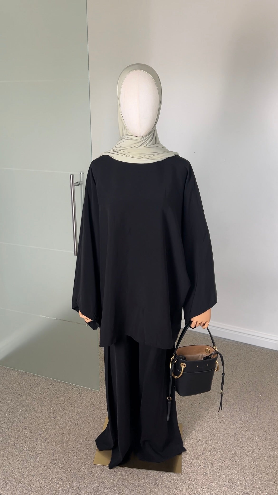 ELEGANCE SET BLACK
