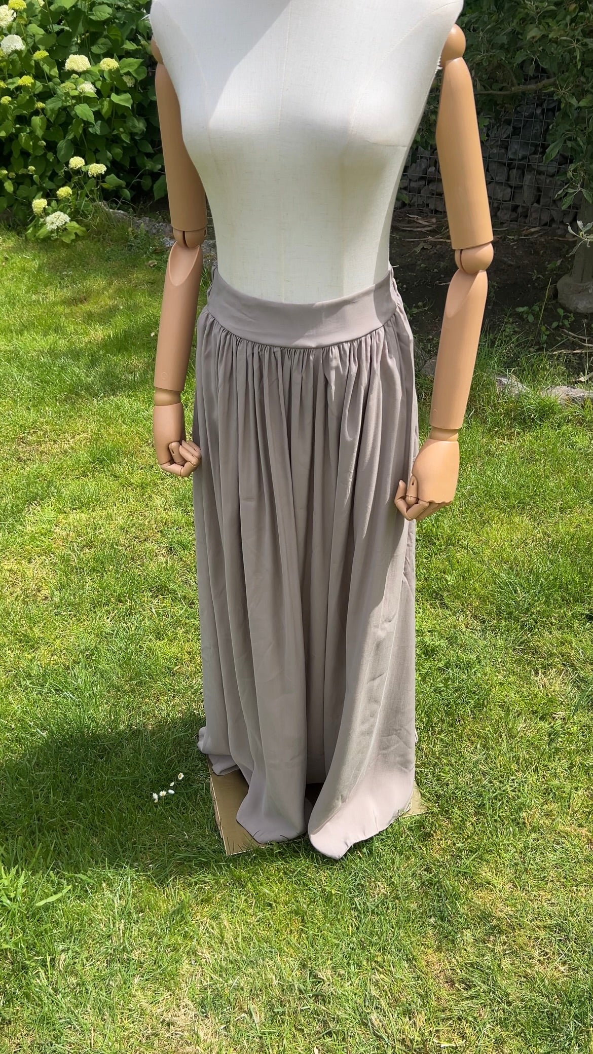 FLOWY SKIRT TAUPE