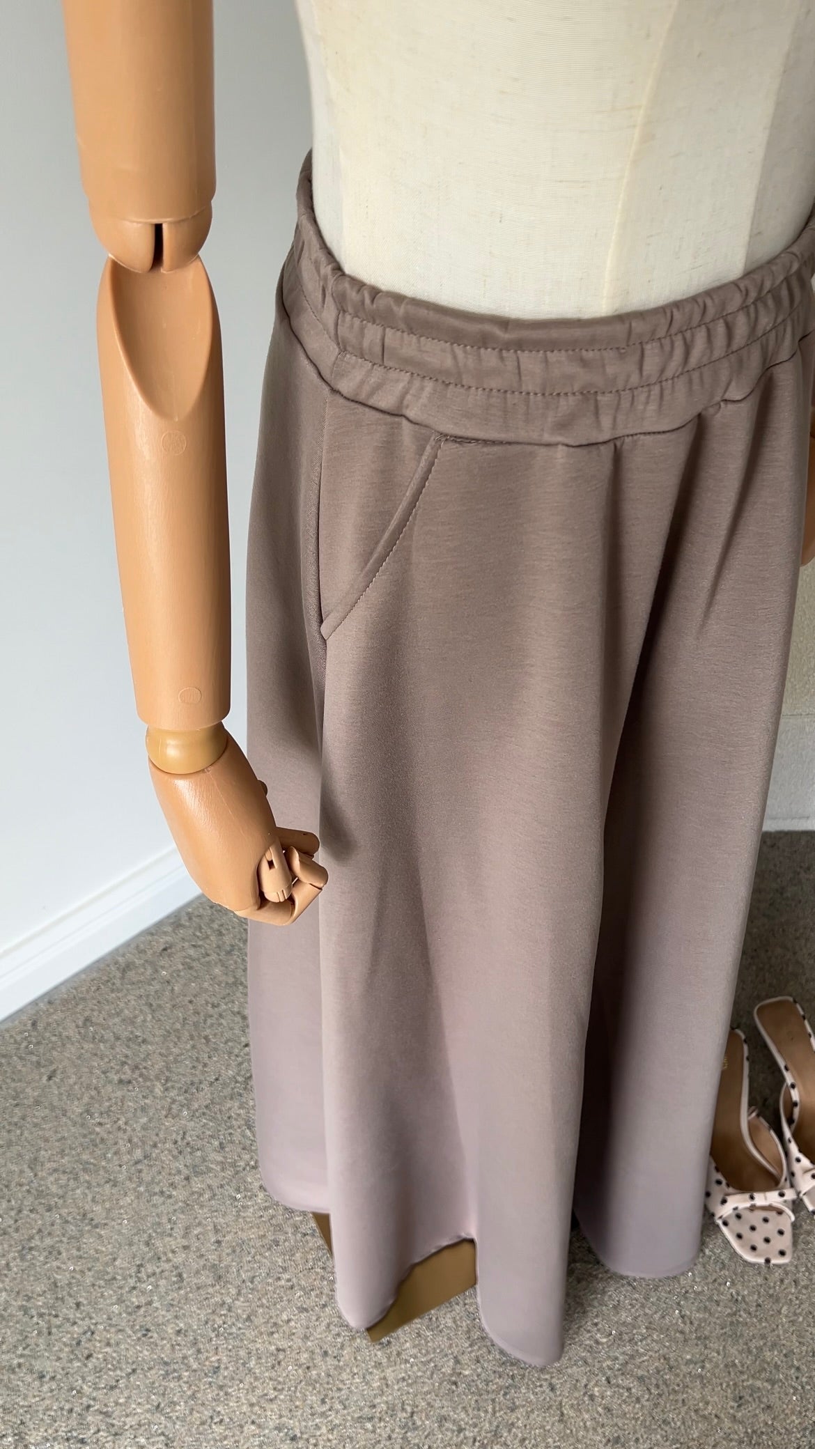 BUTTER SET TAUPE