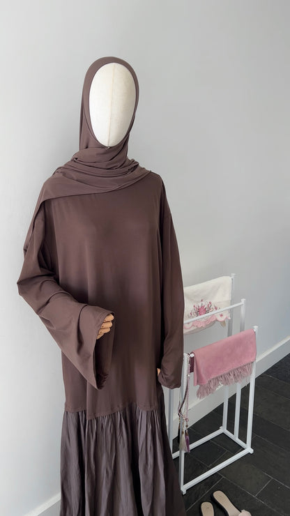 LONGSLEEVE RUFFLE DRESS DARK-BROWN