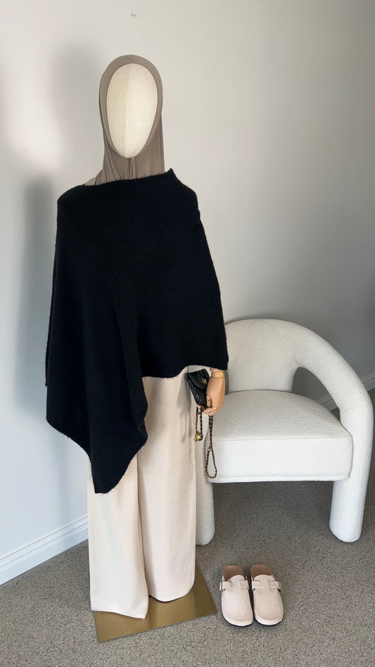 KNIT PONCHO BLACK