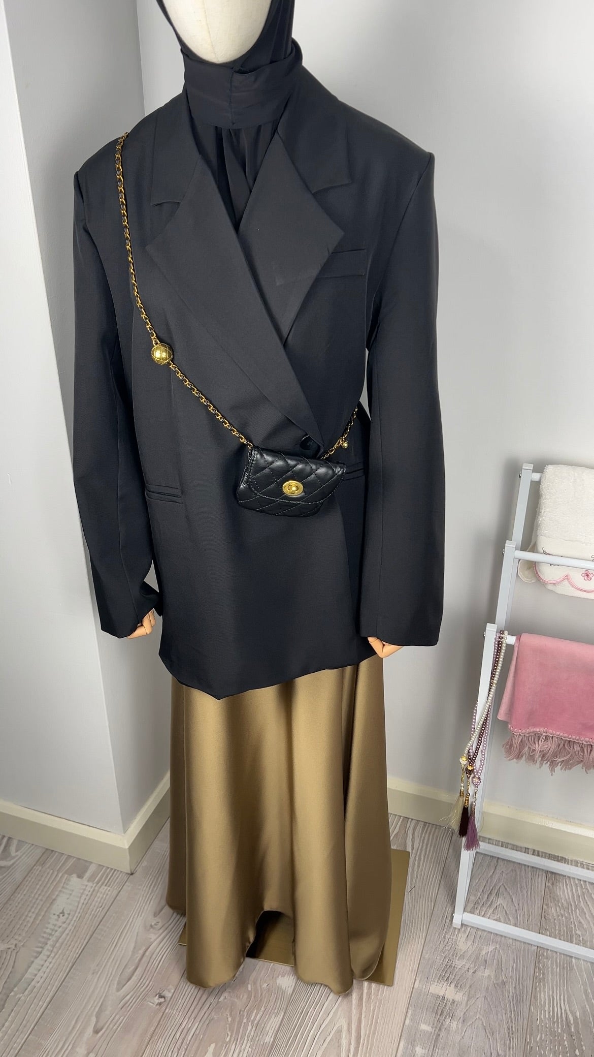 SATIN SKIRT SAND BROWN