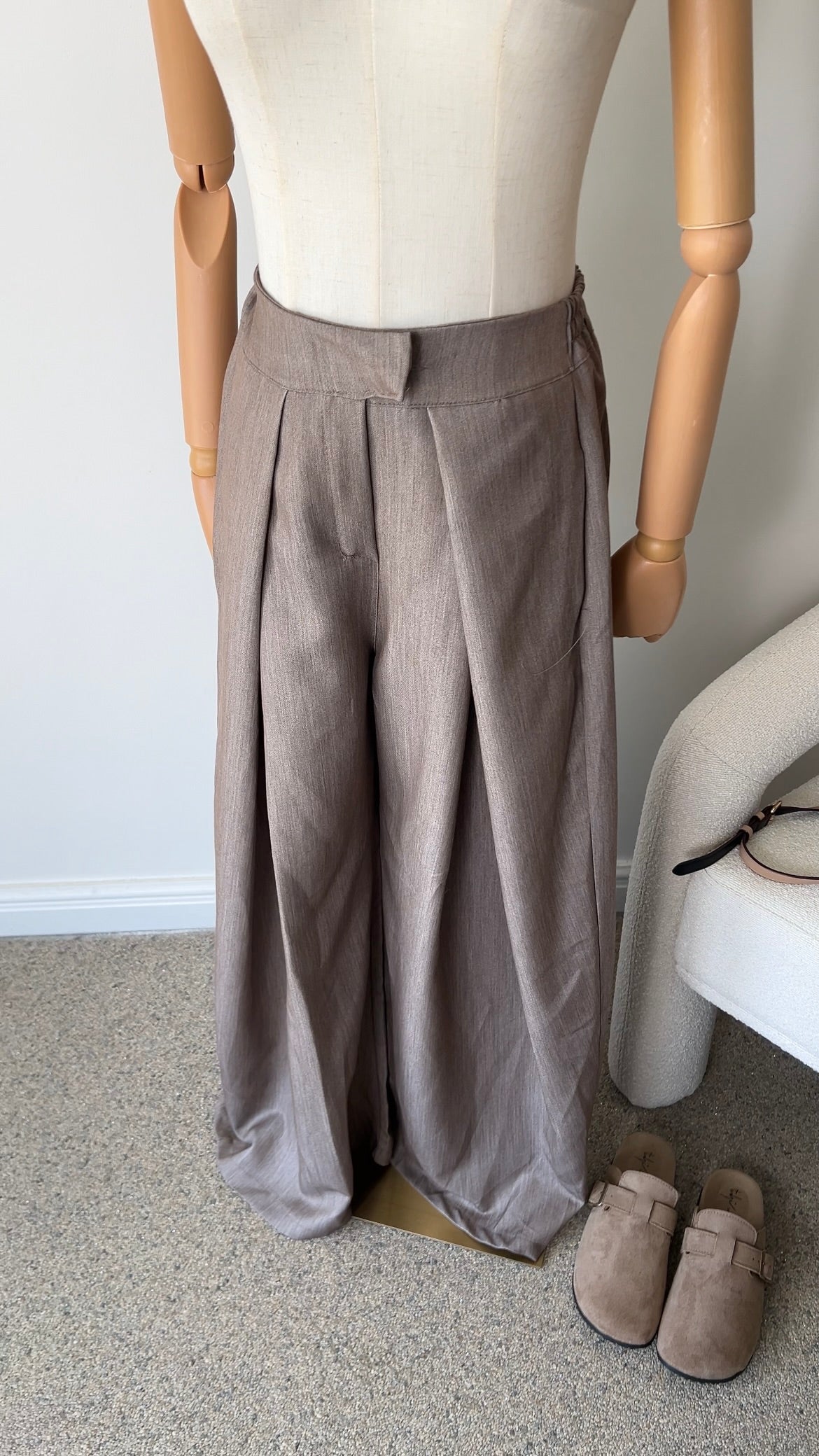 FALL TROUSER TAUPE (tall proof)