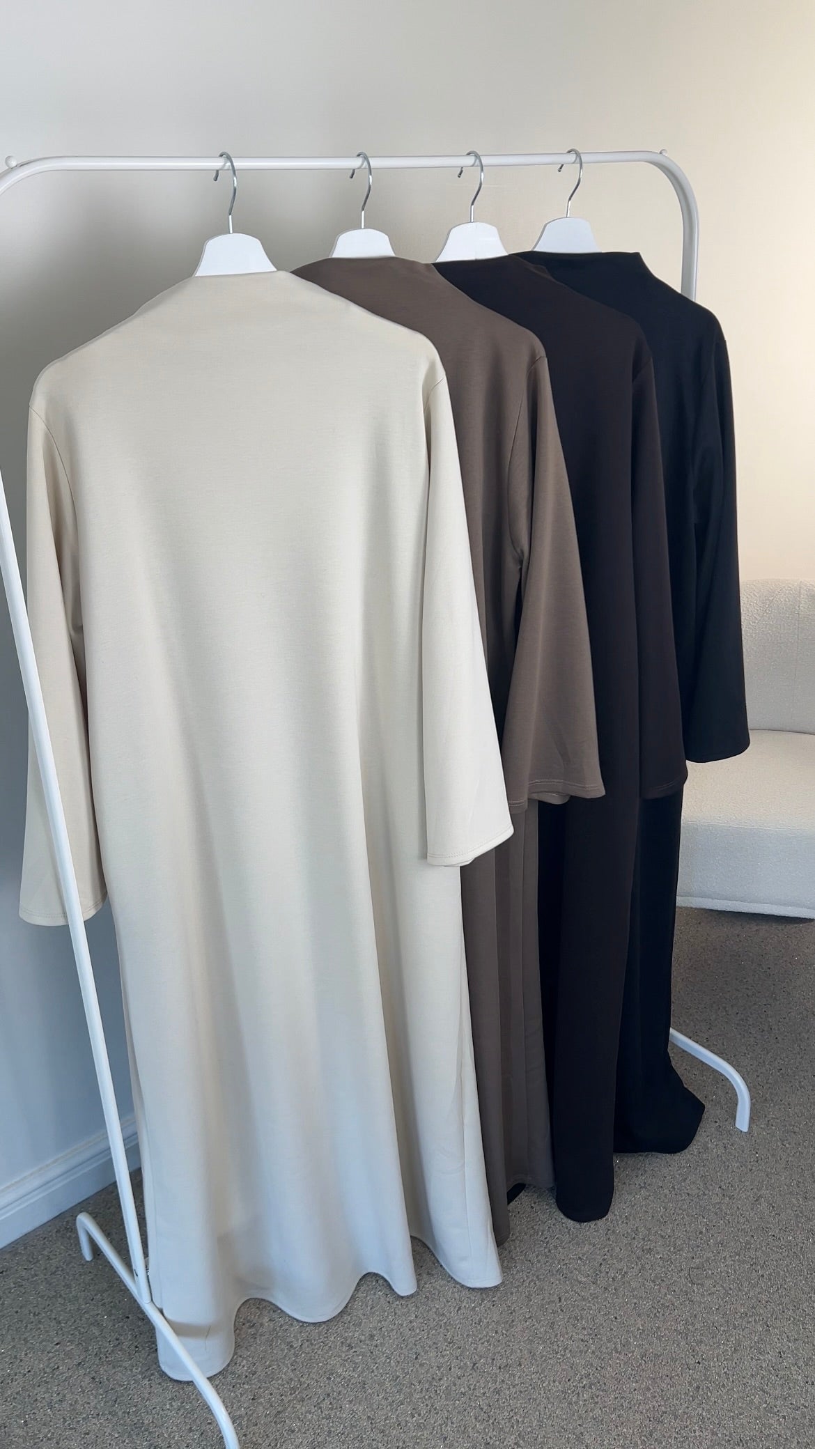 COMFY JERSEY DRESS DARK BROWN