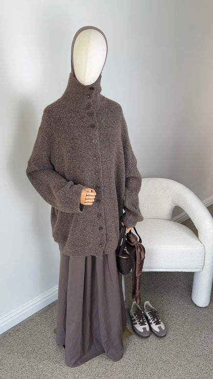 HIGH NECK KNIT SWEATER TAUPE