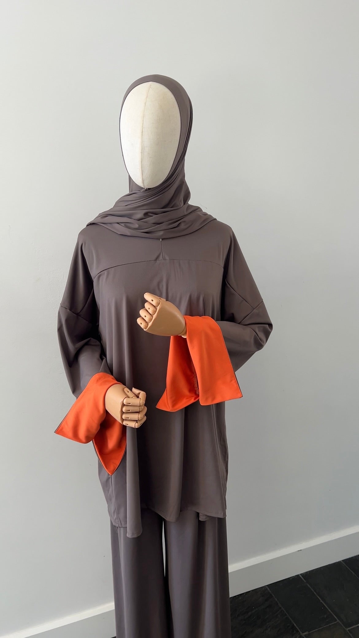 SLEEVE BURKINI DARK TAUPE/ORANGE