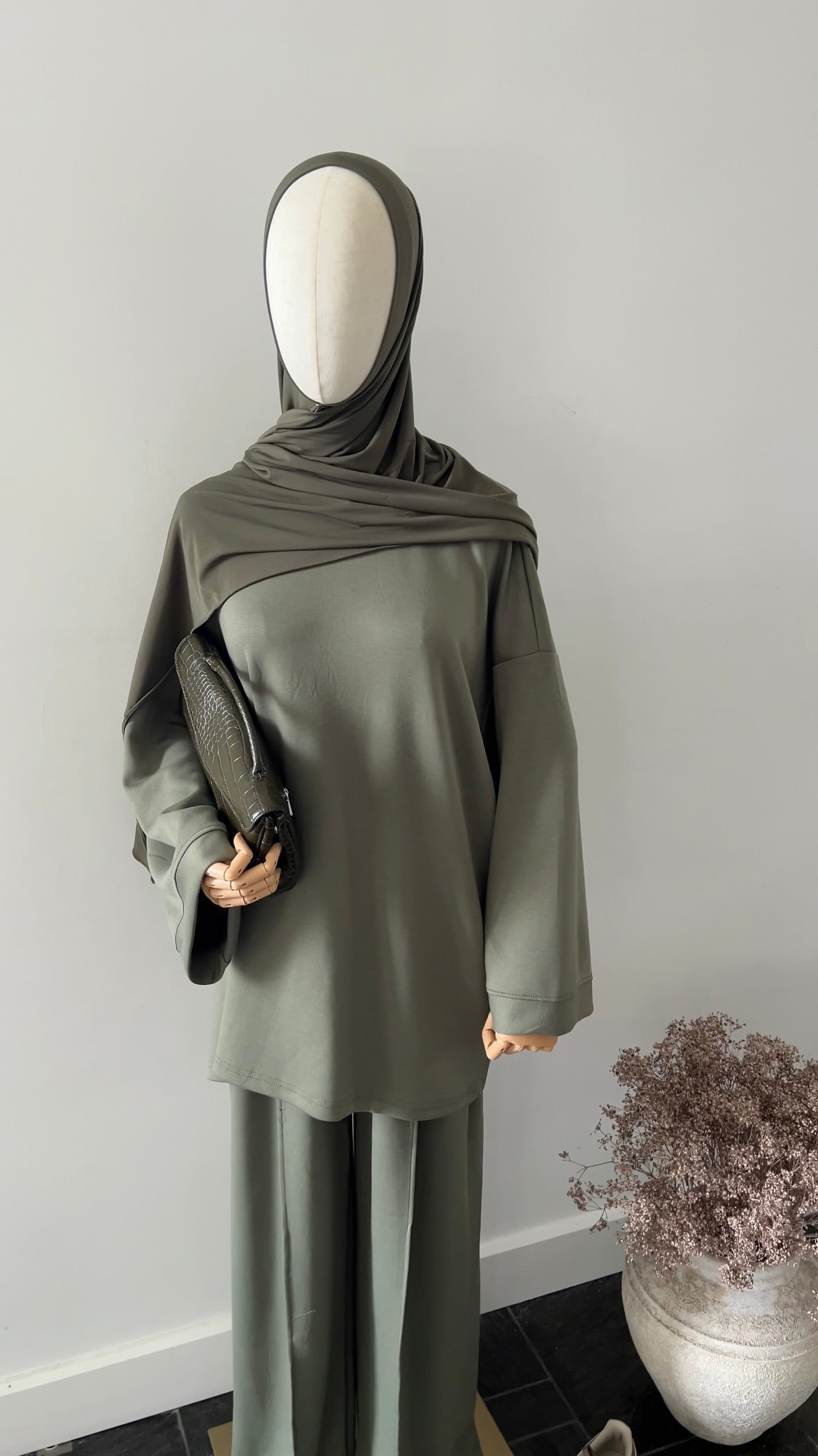 ESSENTIAL SET KHAKI