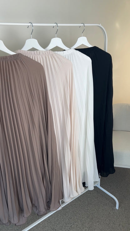 DOUBLE LINED PLISSÉ SKIRT BLACK