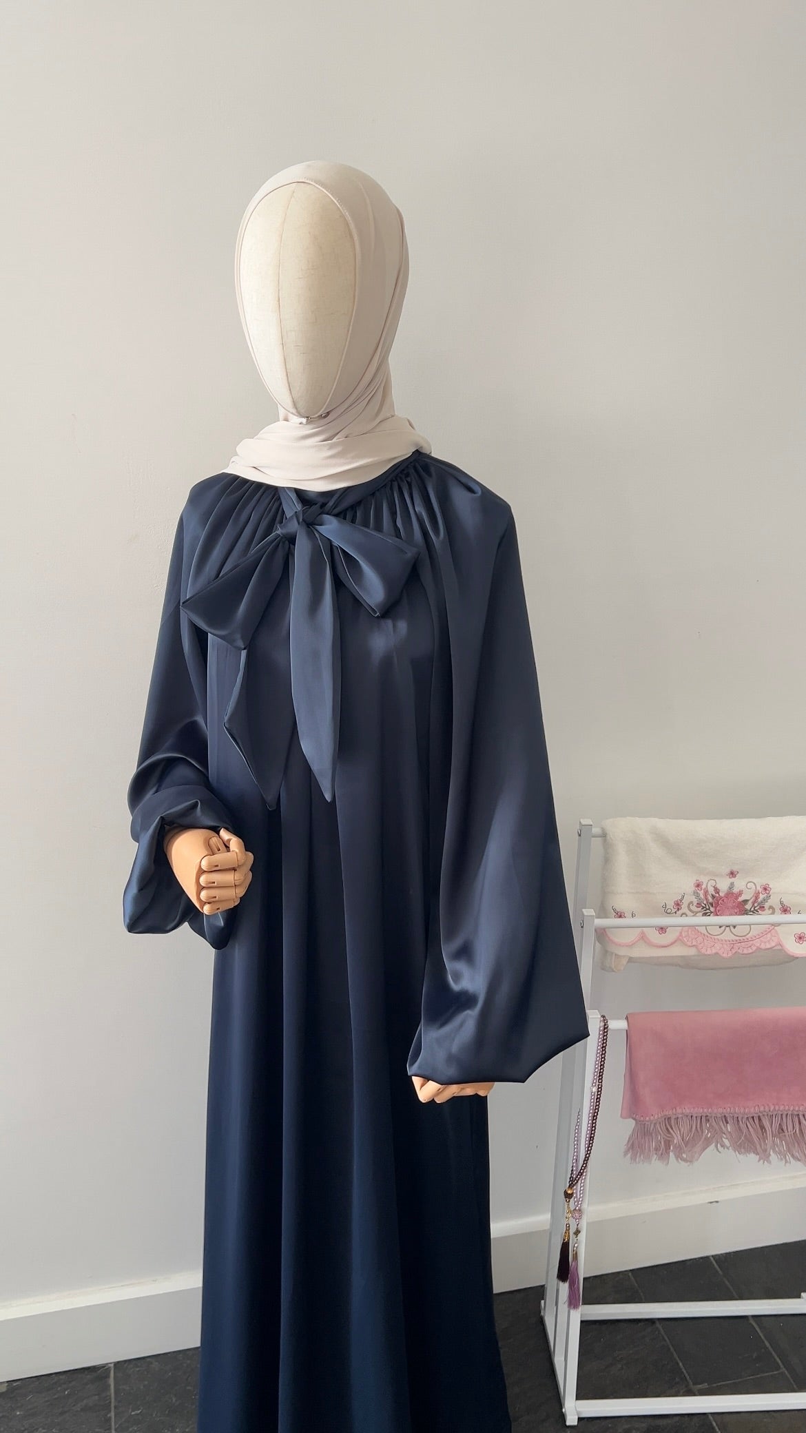 SATIN BOW TIE DRESS NAVY