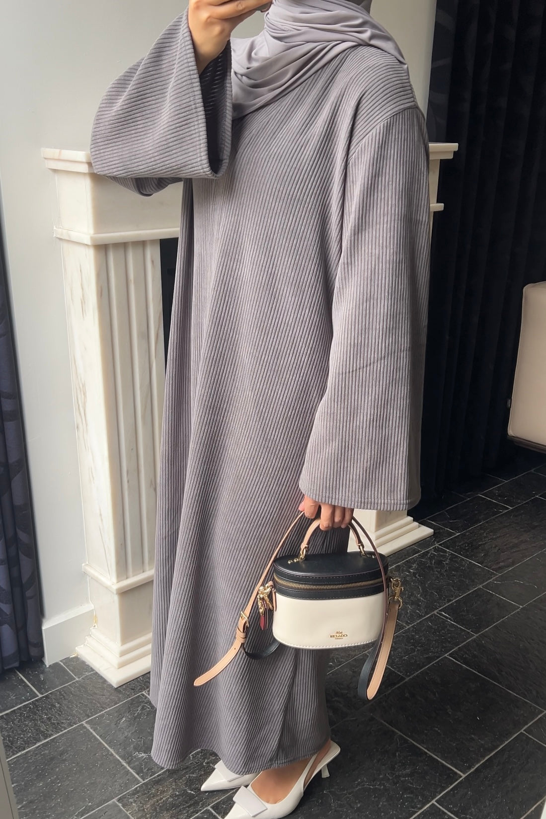 GREY RIBBED ABAYA