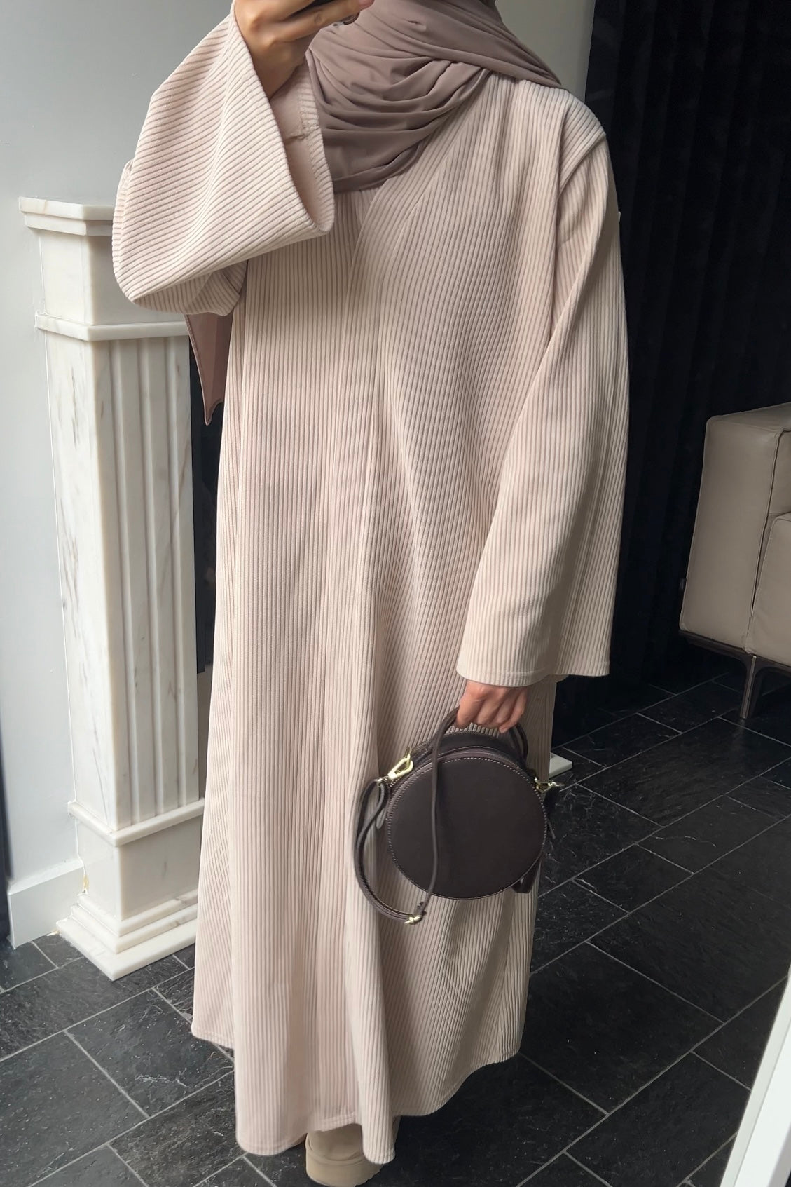 BEIGE RIBBED ABAYA