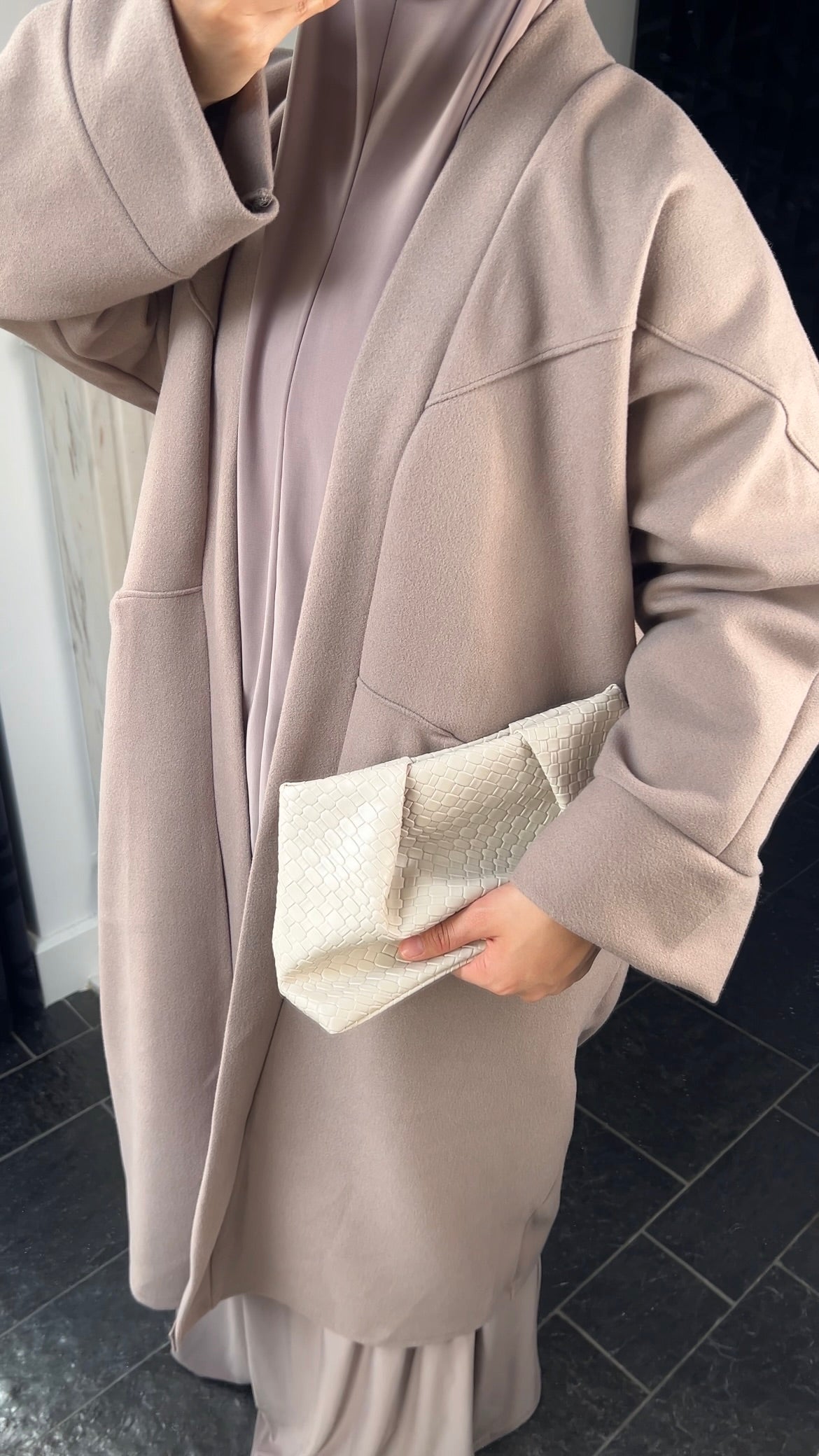 LIGHT TAUPE OVERSIZED COAT