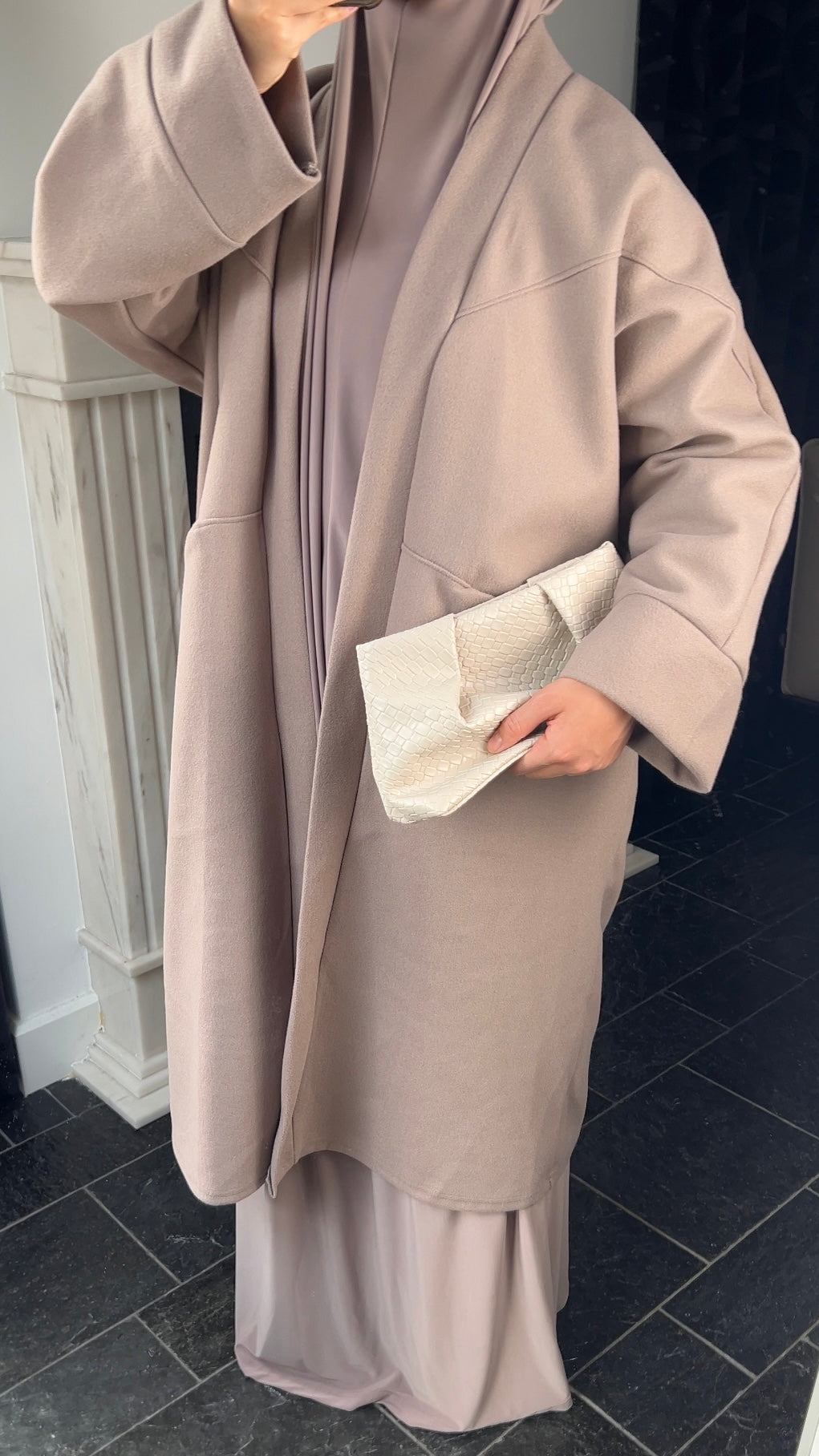LIGHT TAUPE OVERSIZED COAT