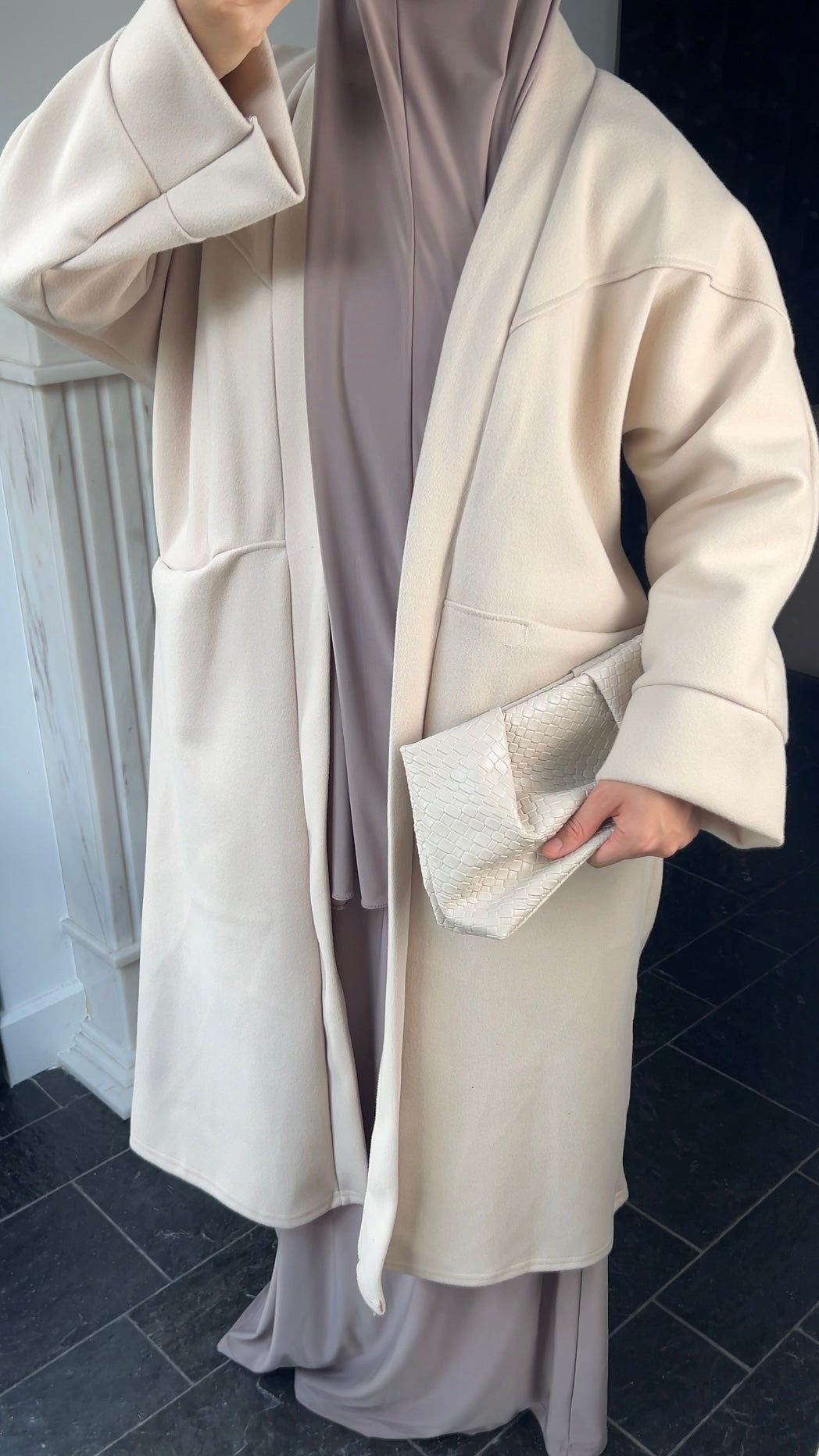 BEIGE OVERSIZED COAT