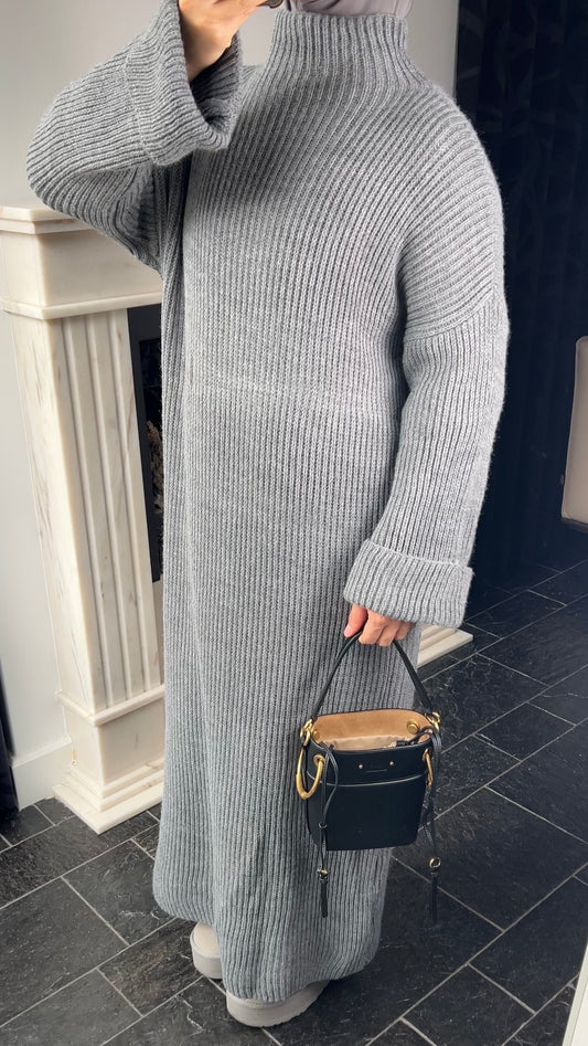 GREY KNIT DRESS