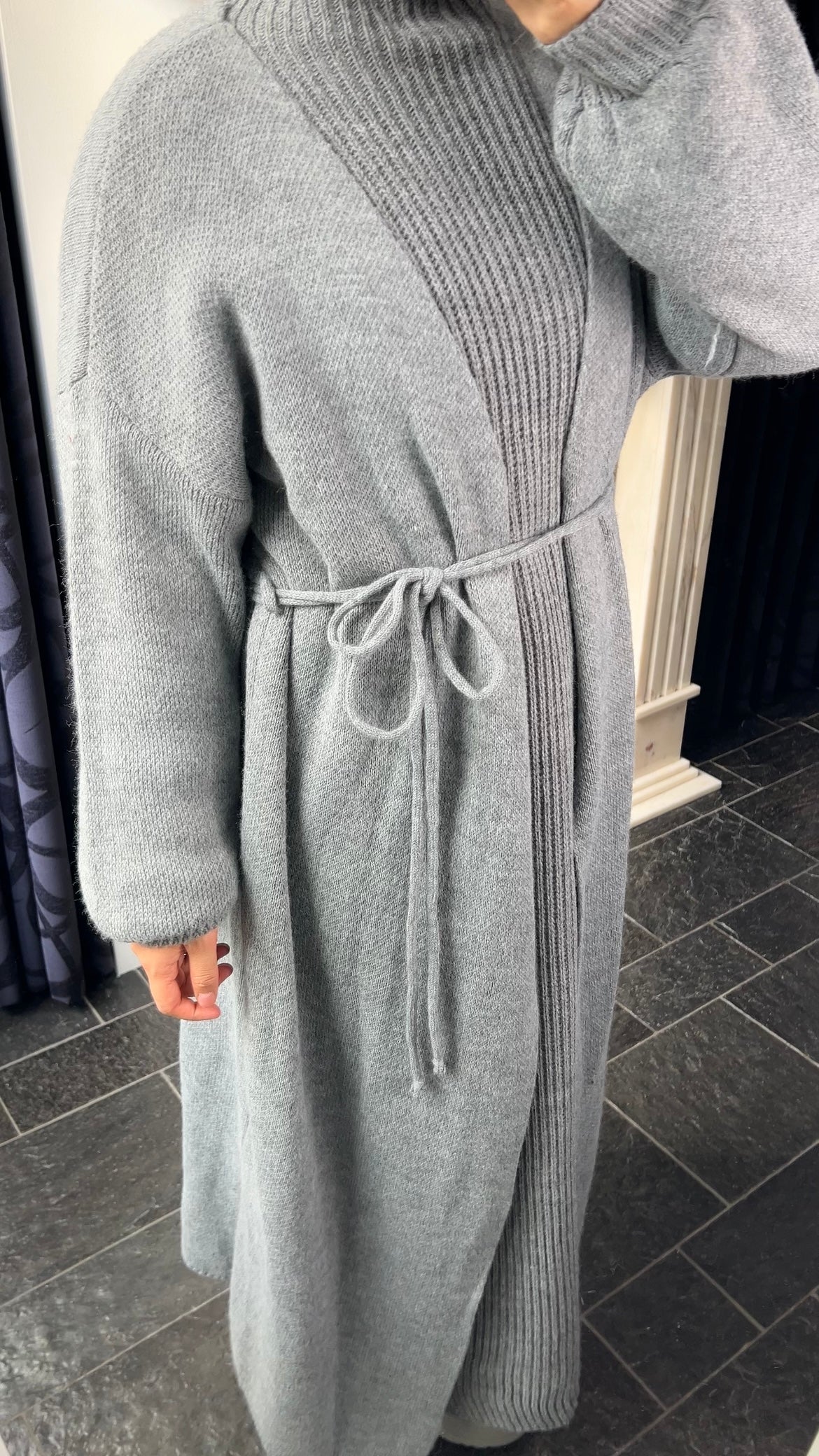 GREY LONG WRAPPED CARDIGAN