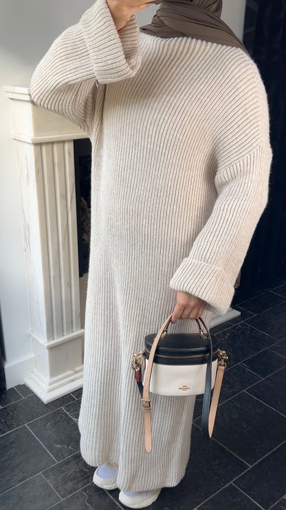 BEIGE KNIT DRESS