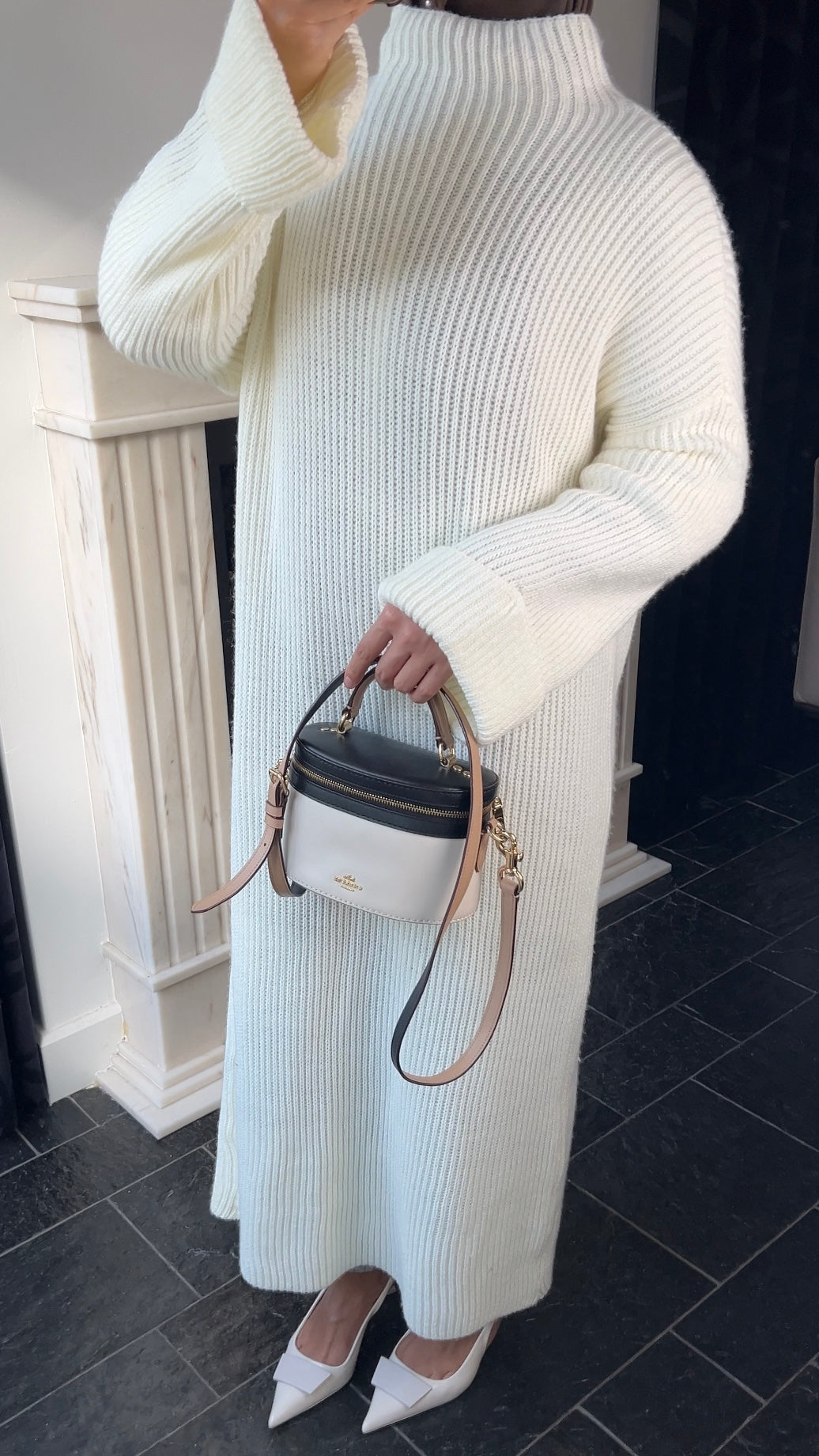 OFF-WHITE KNIT DRESS