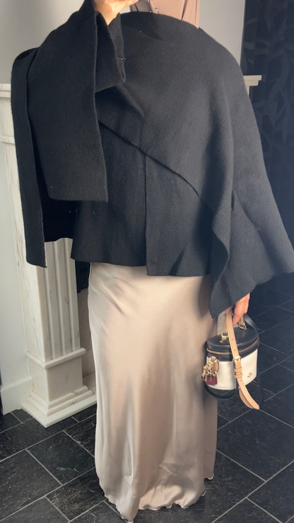 BLACK SCARF PONCHO
