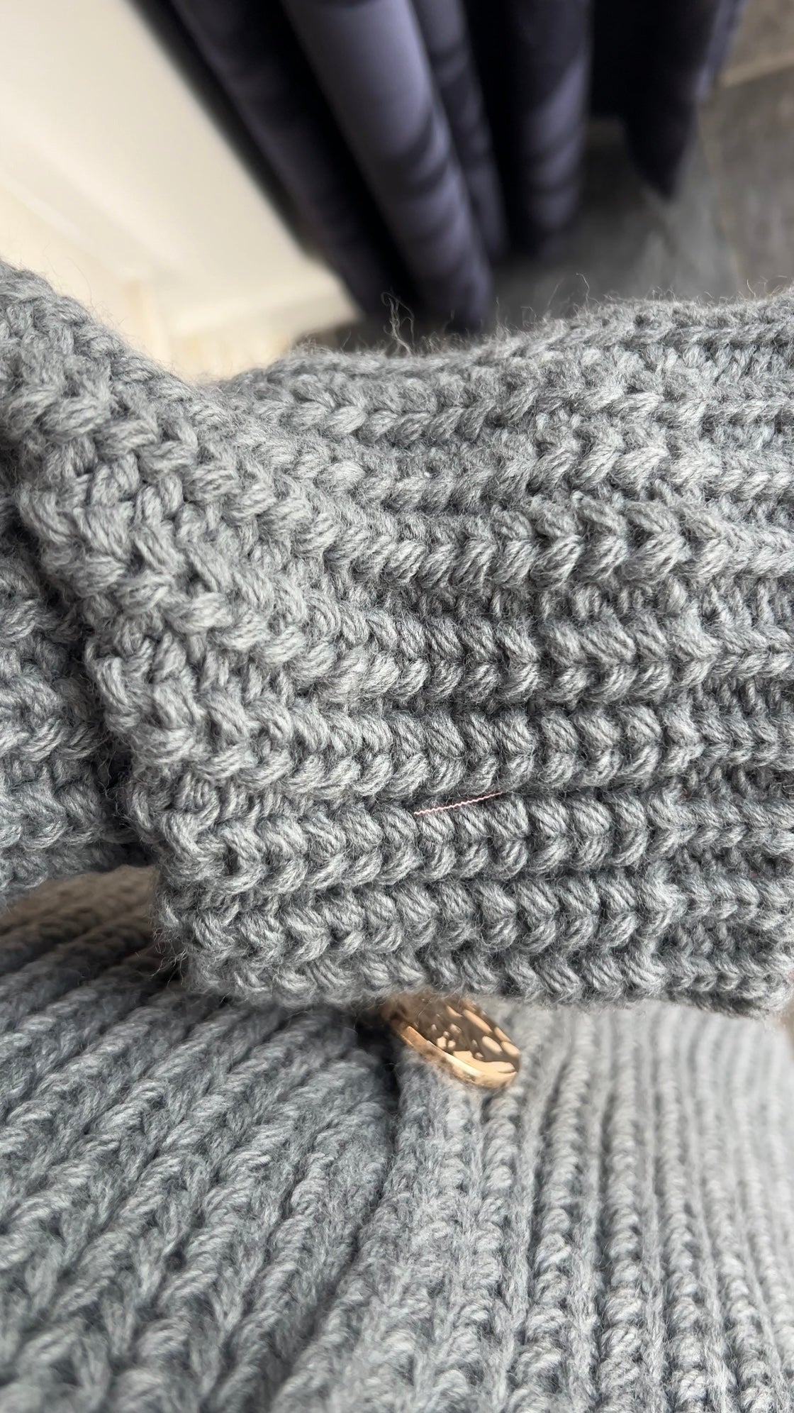 GREY BUTTON CARDIGAN