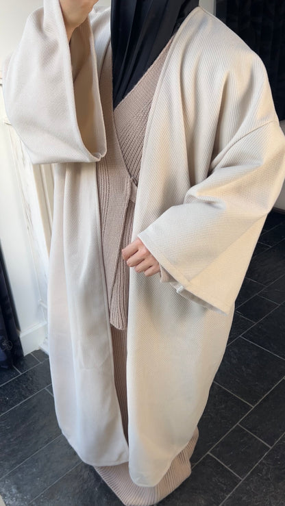 BEIGE RIBBED ABAYA COAT