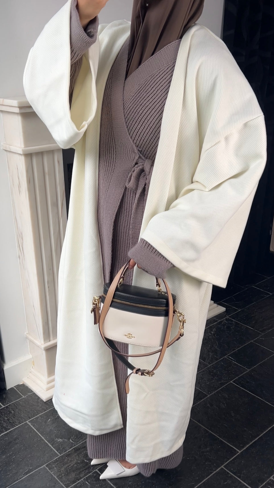 OFF-WHITE RIBBED ABAYA COAT
