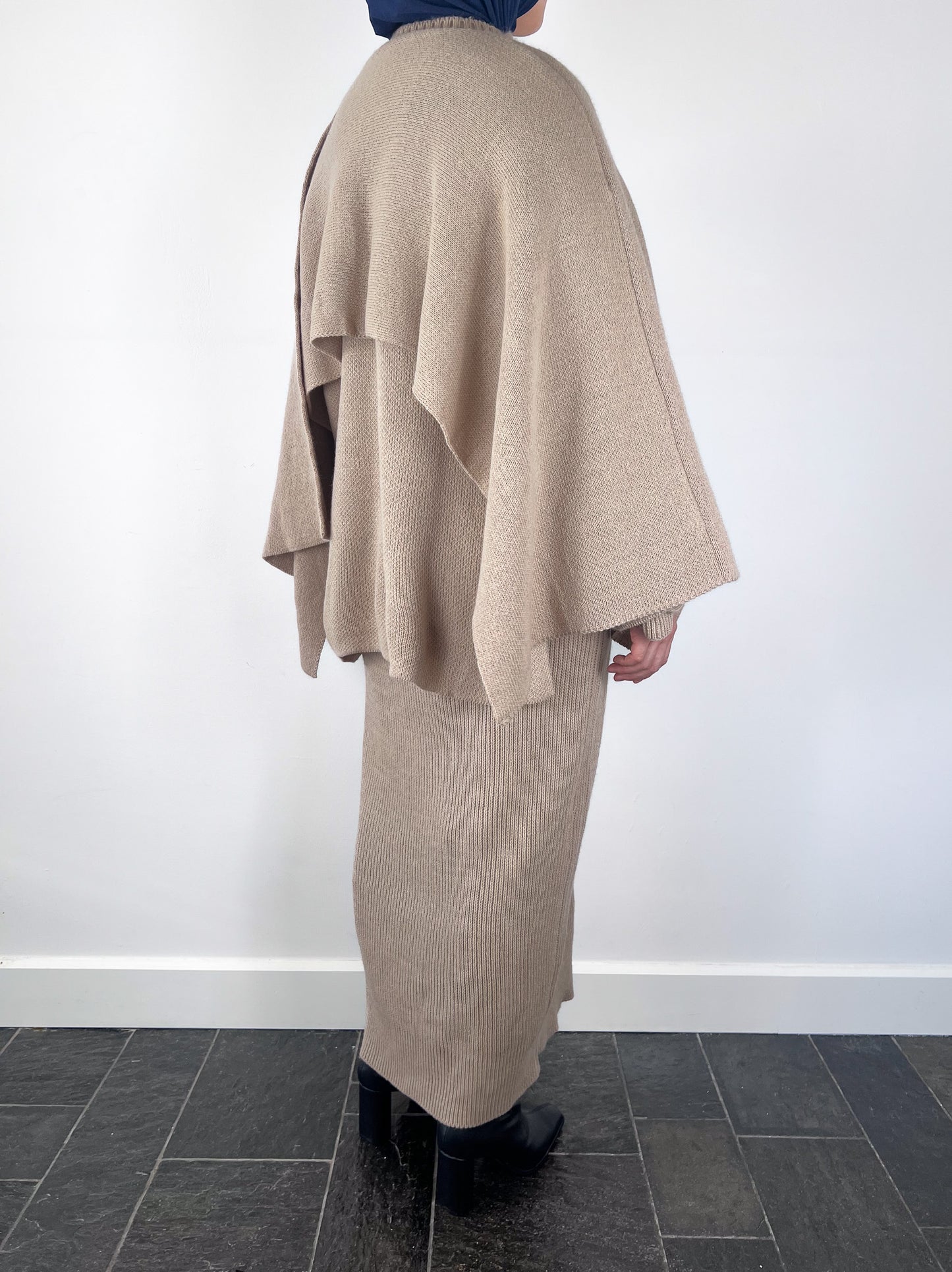 CAMEL SCARF PONCHO