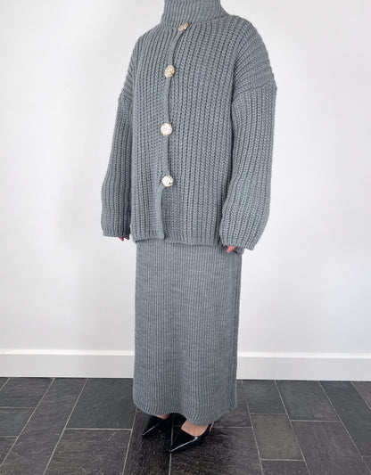 GREY BUTTON CARDIGAN