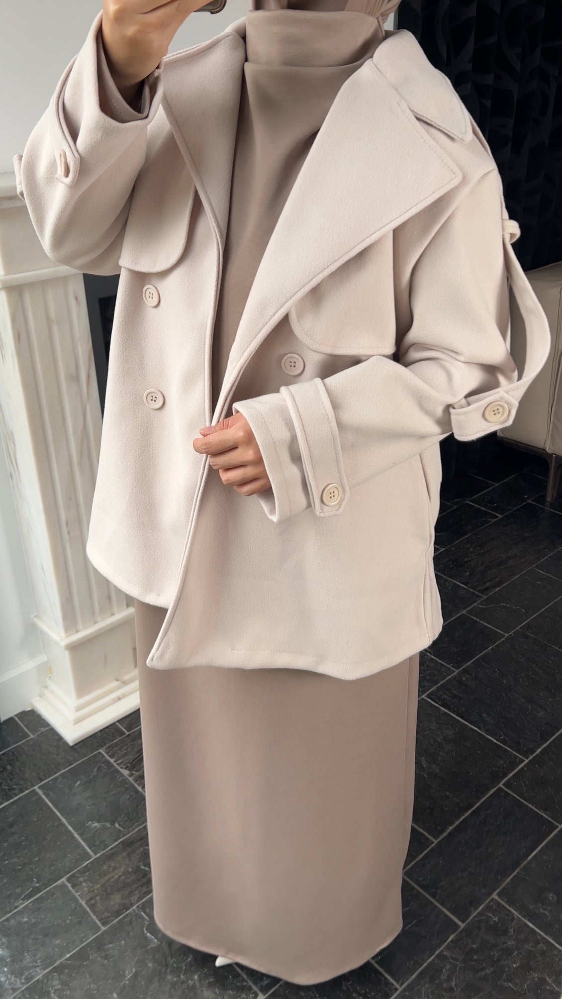 BEIGE MID TRENCHCOAT