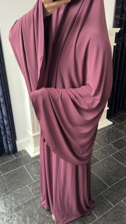 RESTOCKING SOON !! SKIRT KHIMAR SET CHERRY RED