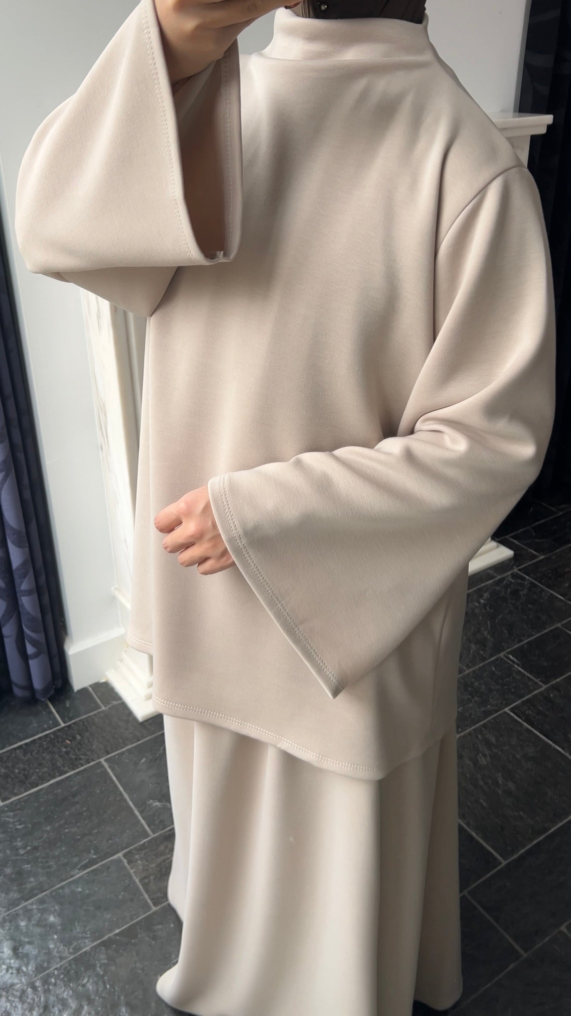 BEIGE BUTTER SET LONG